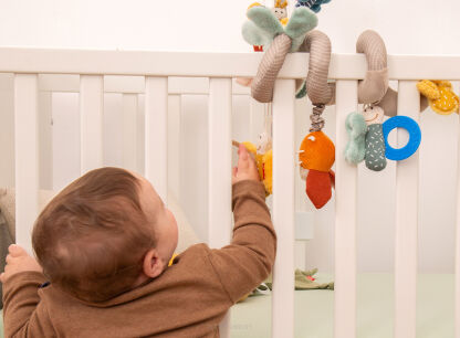 zawieszki do wózka łóżeczka