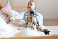 Pierwsza miękka lalka przytulanka dla dzieci Flora Mini EcoBuds Rubens Barn - 3