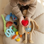 Pluszowa lalka edukacyjna Mały Pacjent Erwin miękka zabawka 44cm sigikid - 5