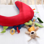 Poduszka do leżenia na brzuszku 37cm zabawka ruchowa grzechotka sigikid - 2